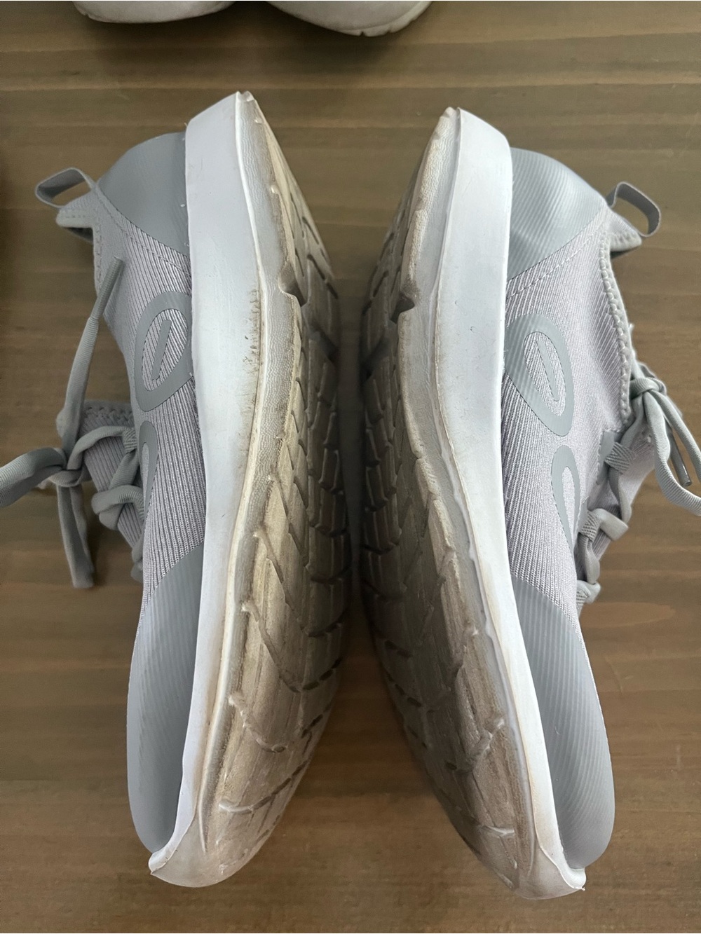 OOFOS Light Gray Athletic Slip-On Sneakers with Green Insole - Picture 2 of 3